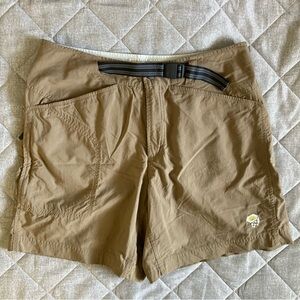 Mountain Hardwear Belted Nylon Canyon Shorts Mens Medium 34”x7” Brown OM3912